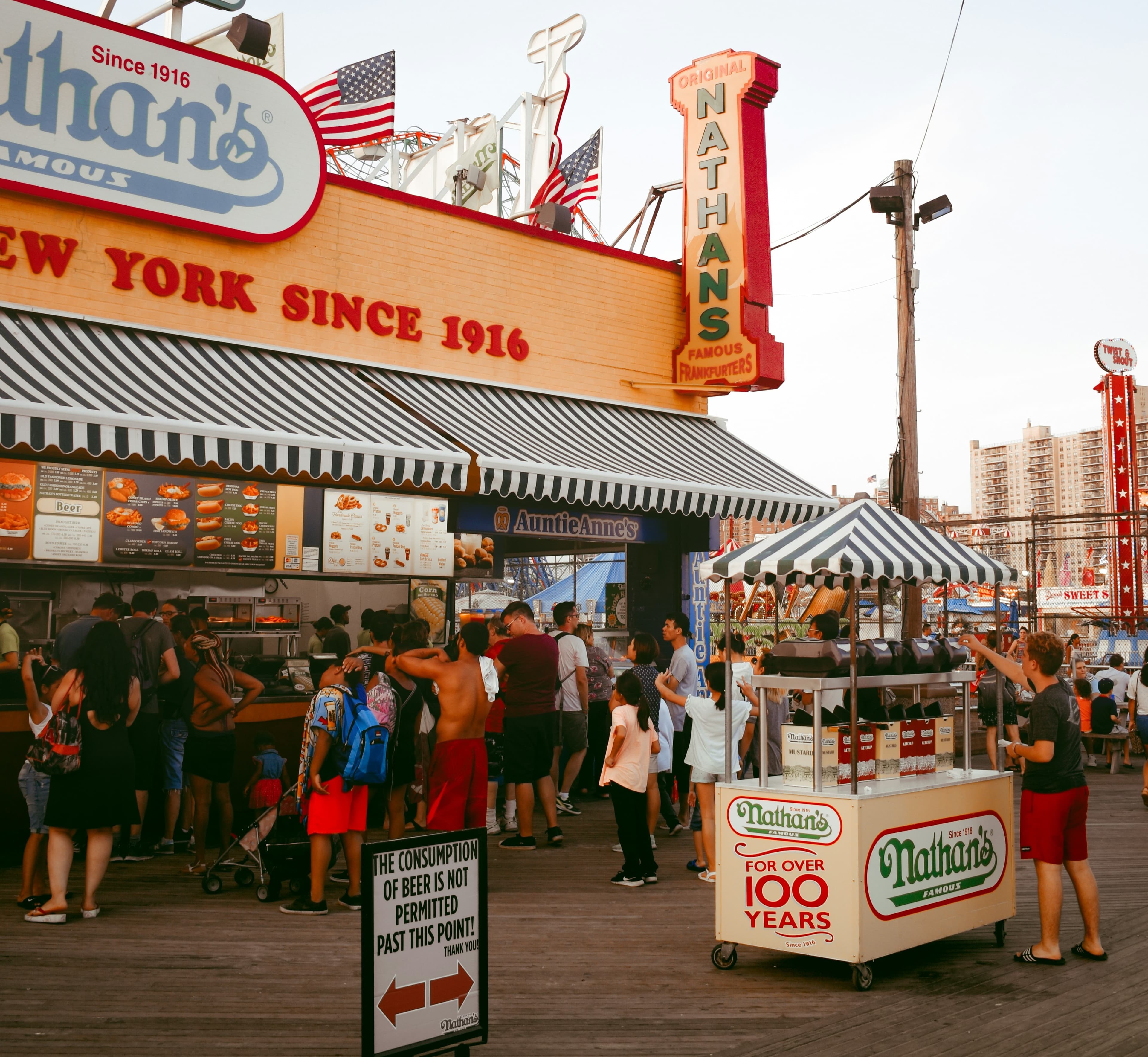 Coney Island: Boardwalk Legends